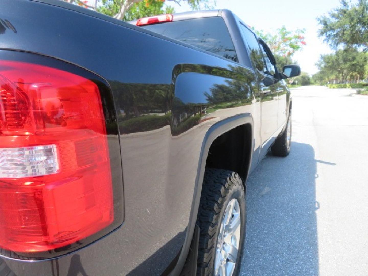 2014 /Black GMC Sierra 1500 SLT Crew Cab 2WD (3GTP1VEC2EG) with an 5.3L V8 OHV 16V engine, 6-Speed Automatic transmission, located at 4301 Oak Circle #19, Boca Raton, FL, 33431, (954) 561-2499, 26.388861, -80.084038 - Photo#26